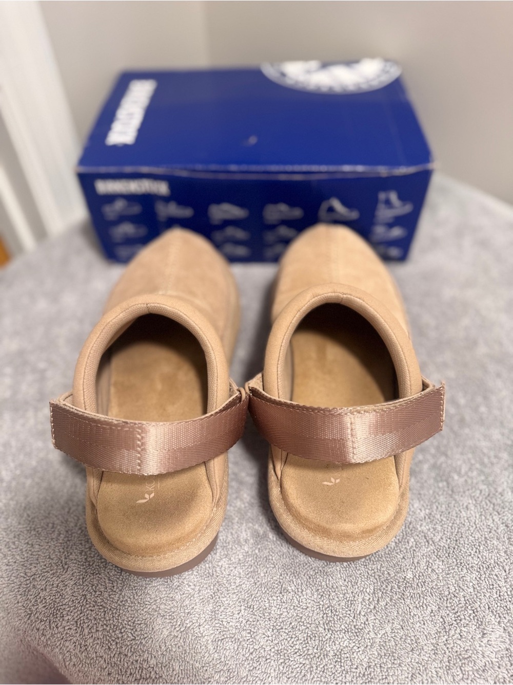Koolaburra Taupe Girls' Wedge Mary Jane with Velcro Strap